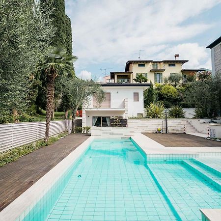 Casa Chiara Villa การ์โดเน ริเวียรา ภายนอก รูปภาพ
